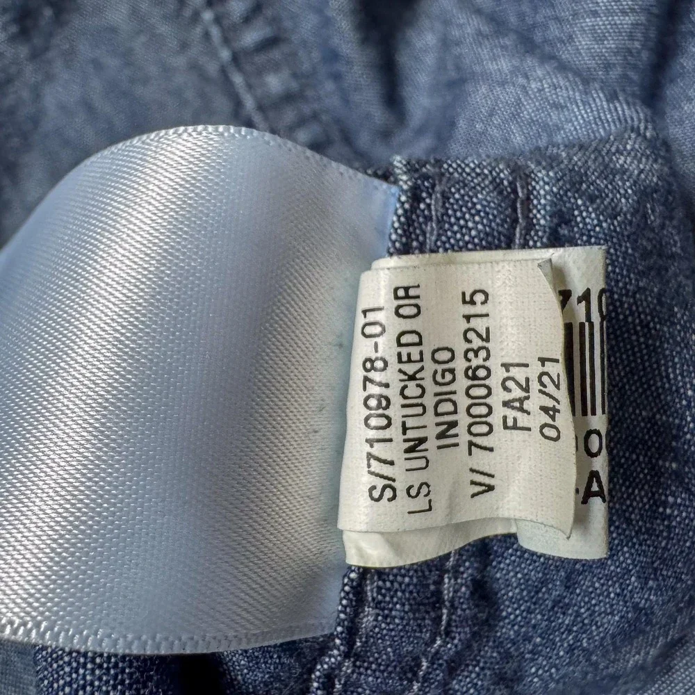 Banana Republic Shirt Mens XL Blue Chambray Untucked Slim Fit Button Down Cotton